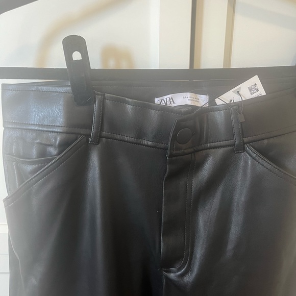 Zara faux leather straight pants. - Picture 3 of 6